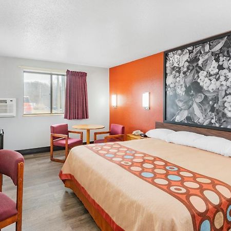 Super 8 By Wyndham Waynesburg Hotel Екстериор снимка