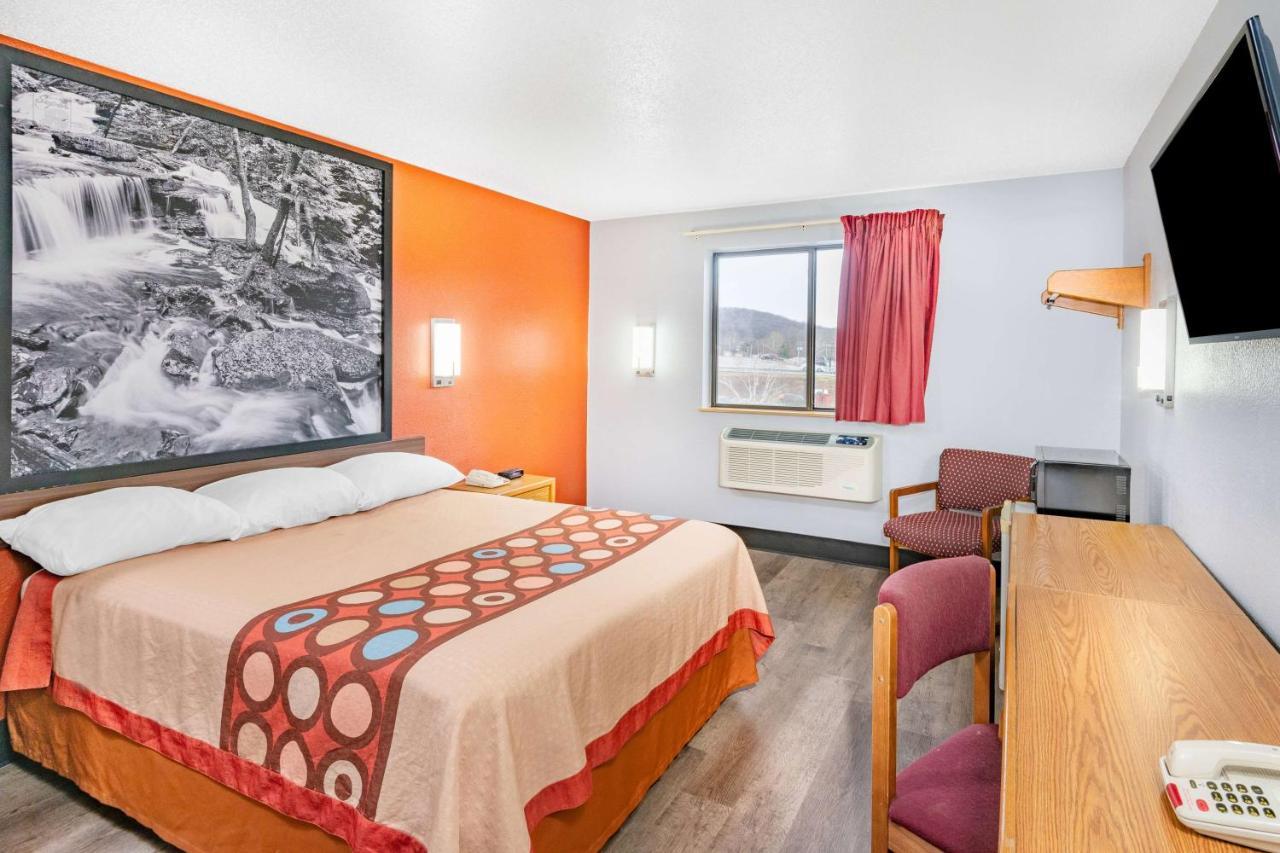 Super 8 By Wyndham Waynesburg Hotel Екстериор снимка