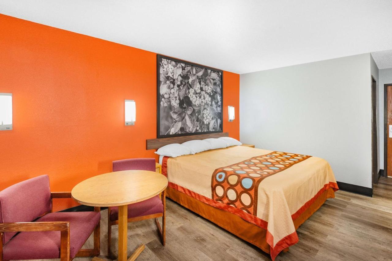 Super 8 By Wyndham Waynesburg Hotel Екстериор снимка