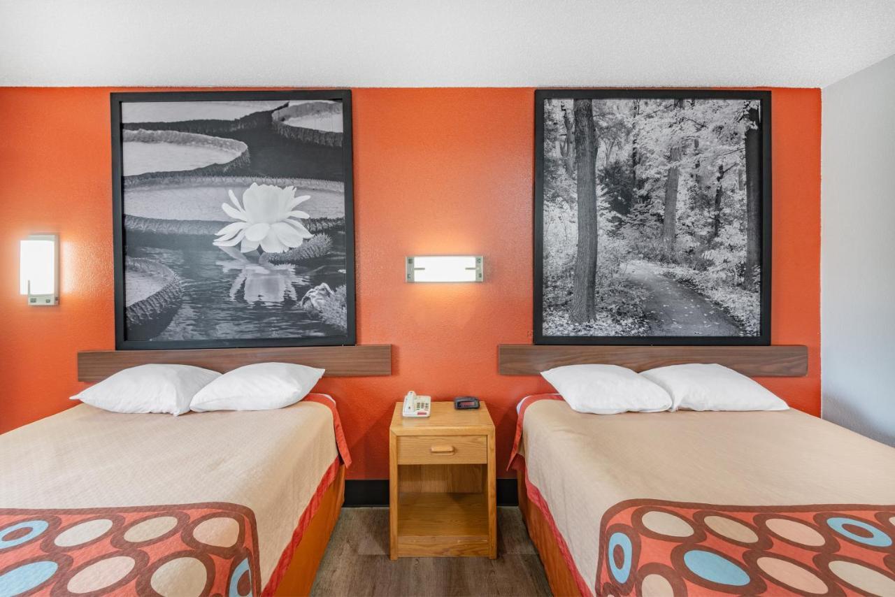 Super 8 By Wyndham Waynesburg Hotel Екстериор снимка